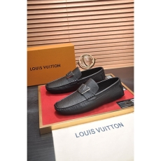 Louis Vuitton Low Shoes